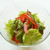 レタスとパプリカのサラダ
