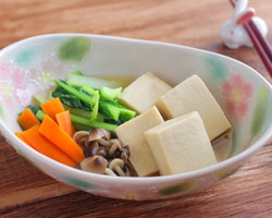ホッとする味わい♫高野豆腐の煮物