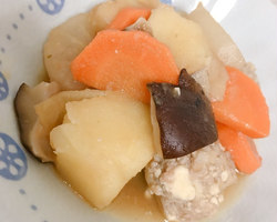 ゆず風味の豆腐肉団子の煮物