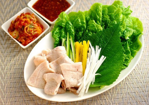 韓国風ゆで豚のサラダ仕立て