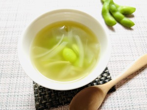 低カロリー！枝豆と玉ねぎのスープ