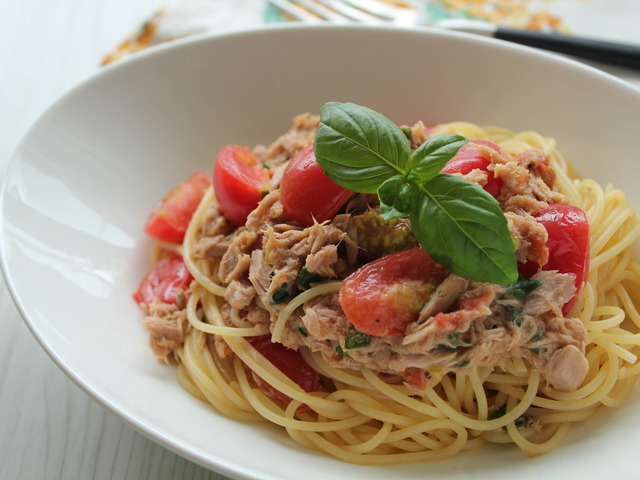 トマトとバジルの冷製ツナパスタのレシピ ダイエットプラス